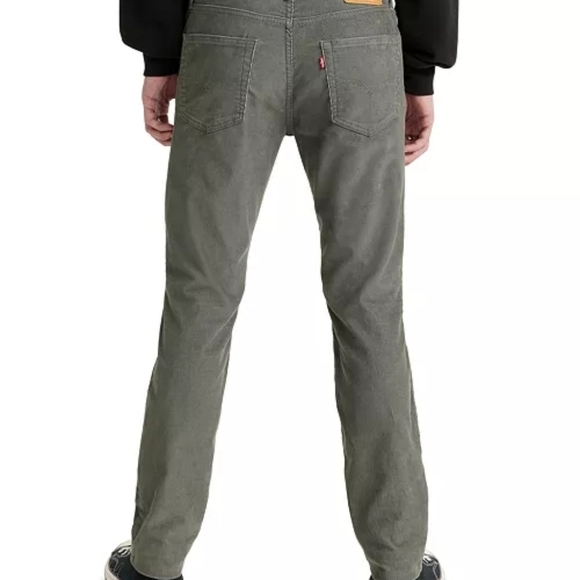 Levi'sMen's 511™ Slim-Fit Corduroy Pants - Picture 3 of 3